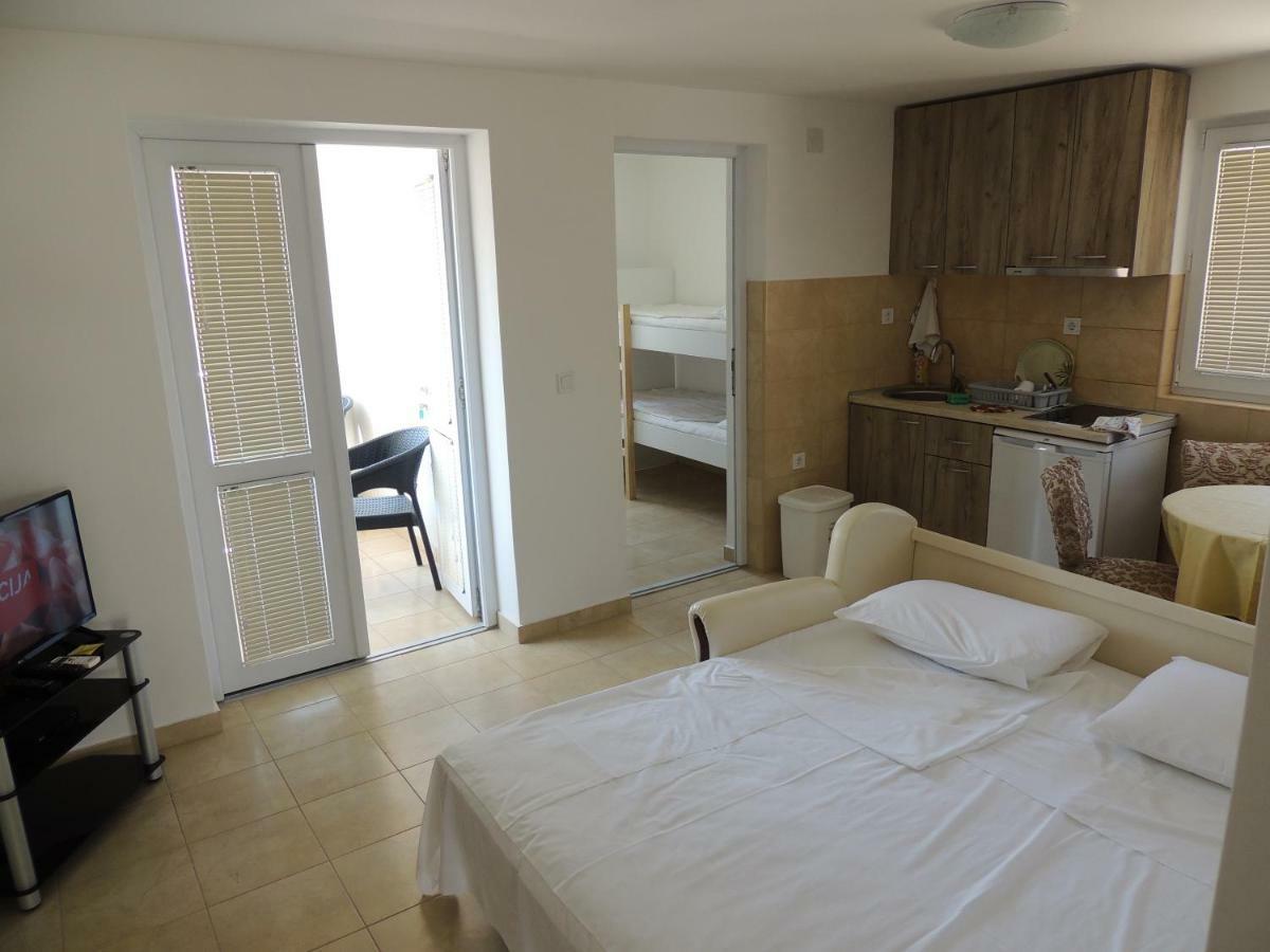 Apartment Susanj Bar Bagian luar foto